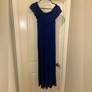 Elegant Blue Off-Shoulder Jumper